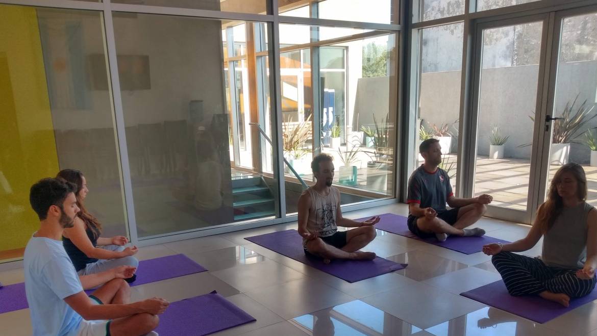 Clases de Yoga para empresas en cuarentena